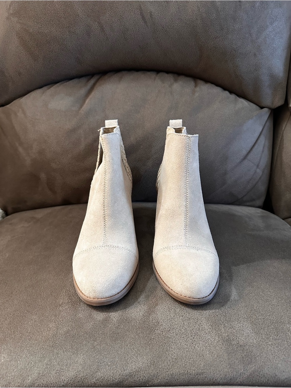 Toms Women's Suede Everly Booty in Cream